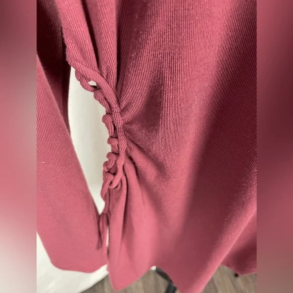 Socialite Side Cutout Red Long Sleeve Dress Size Large NWT - Picture 8 of 11